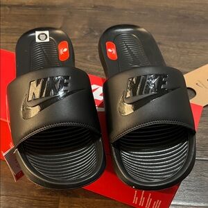 Nike Black Victori Slide Sandals Men size 7